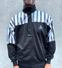 Load image into Gallery viewer, LE COQ SPORTIF &#39;Yannick Noah&#39; Buttoned Placket Court Tracktop. Sz M.