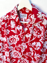 Load image into Gallery viewer, HANALEI Red Floral Hawaiian Shirt. Sz M. Japan.