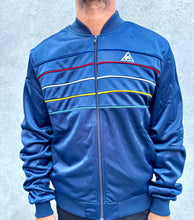 Load image into Gallery viewer, LE COQ SPORTIF ‘Arthur Ashe Collection’ Court Tracktop. Sz L. USA.